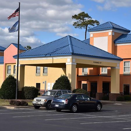 Surestay Plus Hotel Tarboro Pokoj fotografie