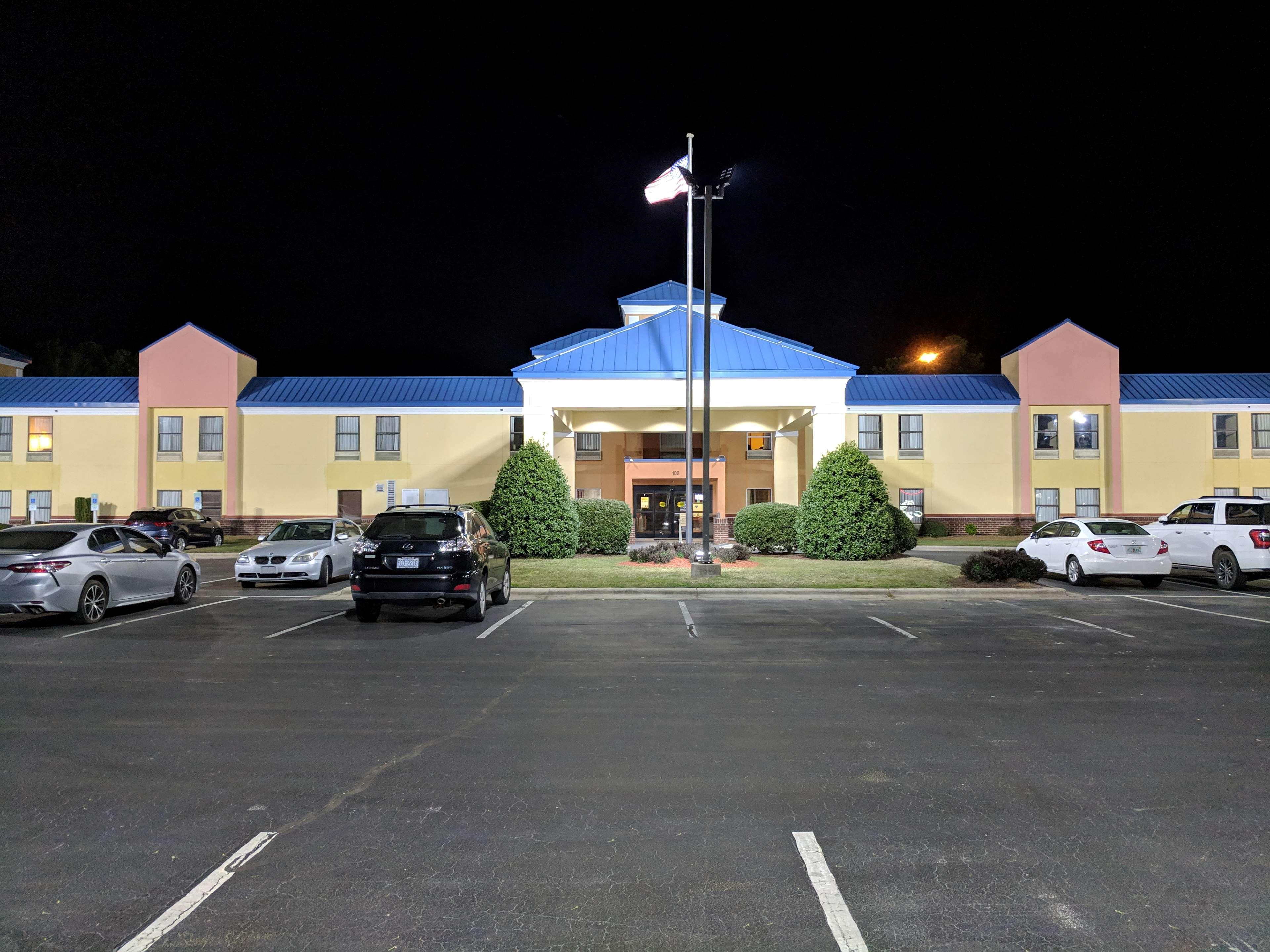 Surestay Plus Hotel Tarboro Exteriér fotografie