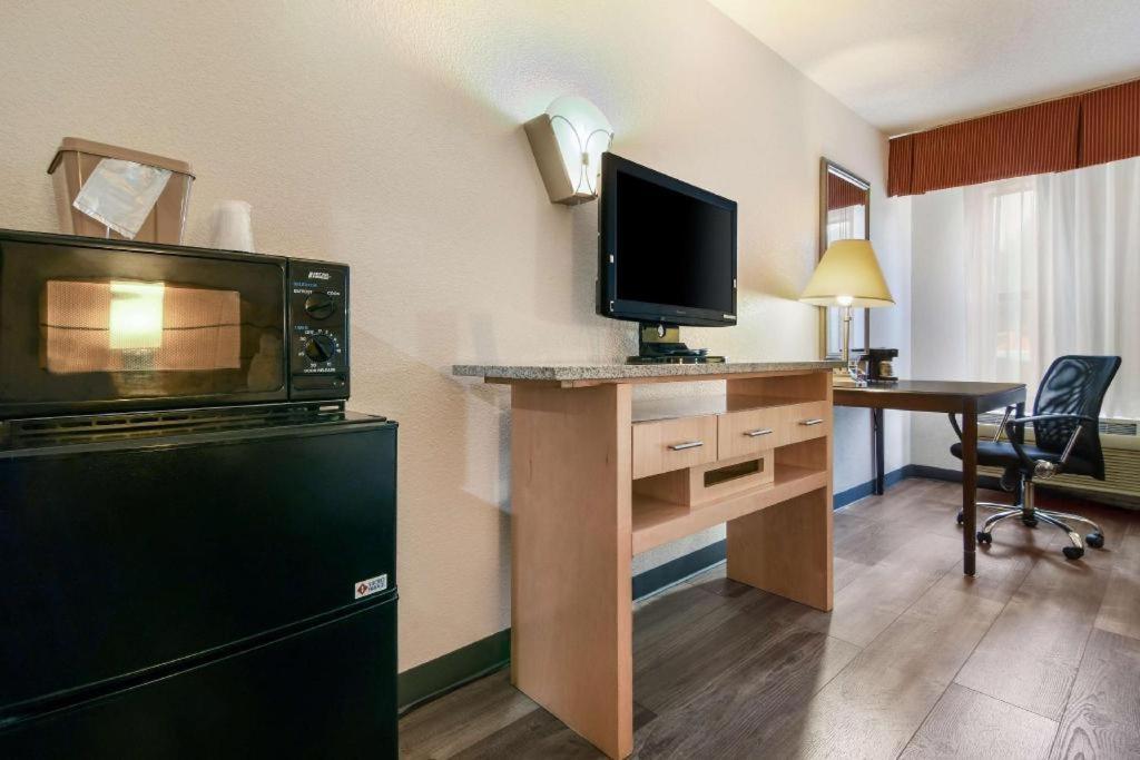 Surestay Plus Hotel Tarboro Exteriér fotografie