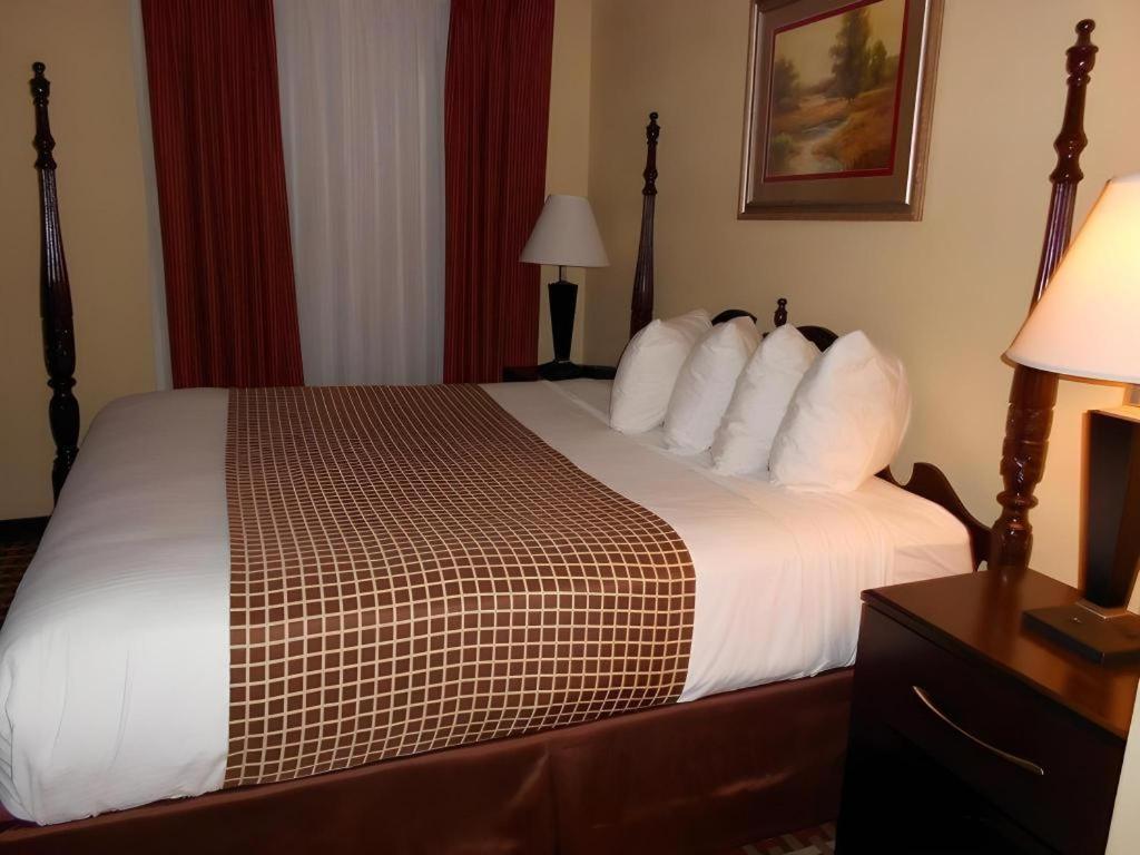 Surestay Plus Hotel Tarboro Exteriér fotografie